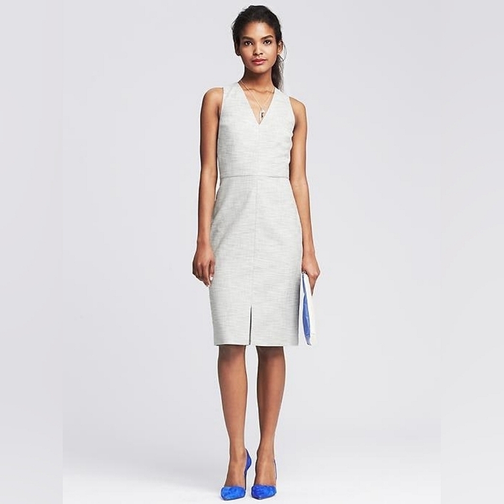 Banana RepublicV-neck Neck Minimalist Dress Size 12